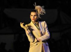 Foto de la galería: Desfile solidario con Ingrid Grudke en el club Oberá Tenis Club