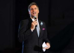 Foto de la galería: Desfile solidario con Ingrid Grudke en el club Oberá Tenis Club