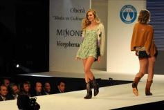 Foto de la galería: Desfile solidario con Ingrid Grudke en el club Oberá Tenis Club