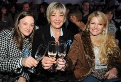 Foto de la galería: Desfile solidario con Ingrid Grudke en el club Oberá Tenis Club