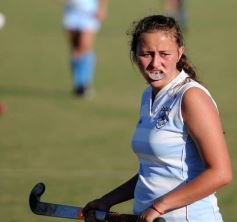 Foto de la galería: Capri se quedó con el título al vencer por 3-1 a Educación en la definición de Damas Mayores