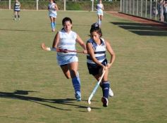 Foto de la galería: Capri se quedó con el título al vencer por 3-1 a Educación en la definición de Damas Mayores