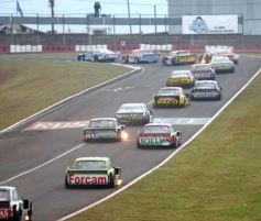 Foto de la galería: De la mano de Girolami, festejó Torino en Posadas