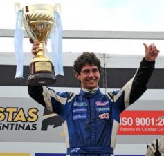 Foto de la galería: De la mano de Girolami, festejó Torino en Posadas