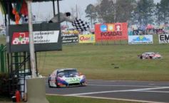 Foto de la galería: De la mano de Girolami, festejó Torino en Posadas