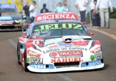 Foto de la galería: De la mano de Girolami, festejó Torino en Posadas