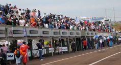Foto de la galería: De la mano de Girolami, festejó Torino en Posadas