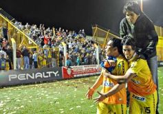 Foto de la galería: Crucero logró la hazaña y sigue en la B Nacional