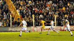 Foto de la galería: Crucero logró la hazaña y sigue en la B Nacional