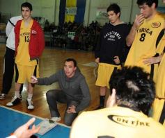 Foto de la galería: Tirica venció a Mitre como visitante por 68-65 y recuperó la ventaja