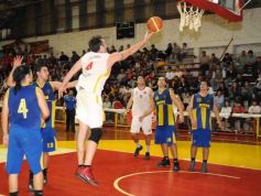 Foto de la galería: Tokio 95-Mitre 80