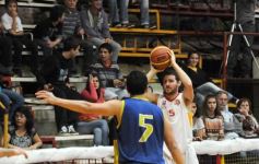 Foto de la galería: Tokio 95-Mitre 80