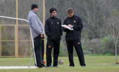 Foto de la galería: Crucero entrena con nuevas caraas