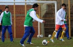 Foto de la galería: Crucero entrena con nuevas caraas