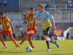 Foto de la galería: Cuadrangurar en Corrientes: Boca Unidos 0-Crucero del Norte 0