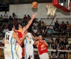 Foto de la galería: Tokio sacó la primera ventaja