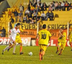 Foto de la galería: Crucero del Norte 1-Huracán de Parque Patricios 0