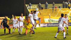 Foto de la galería: Crucero del Norte 1-Huracán de Parque Patricios 0