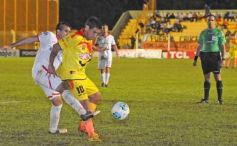 Foto de la galería: Crucero del Norte 1-Huracán de Parque Patricios 0