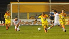 Foto de la galería: Crucero del Norte 1-Huracán de Parque Patricios 0