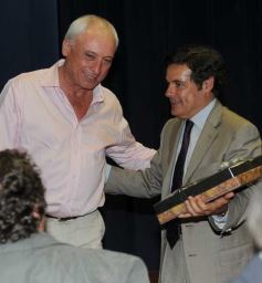 Foto de la galería: Aprobaron ley sobre tierra en Gobernador Roca