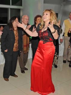 Foto de la galería: Nélida Madelaire y un evento festivo con familiares y amigos