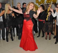 Foto de la galería: Nélida Madelaire y un evento festivo con familiares y amigos