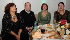 Foto de la galería: Nélida Madelaire y un evento festivo con familiares y amigos