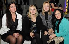 Foto de la galería: Nélida Madelaire y un evento festivo con familiares y amigos