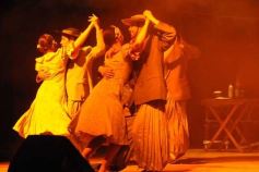 Foto de la galería: Espectáculo de primer nivel de los Hermanos Brítez y Mario Bofil en el auditorium del Montoya