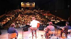Foto de la galería: Espectáculo de primer nivel de los Hermanos Brítez y Mario Bofil en el auditorium del Montoya