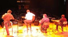 Foto de la galería: Espectáculo de primer nivel de los Hermanos Brítez y Mario Bofil en el auditorium del Montoya