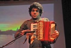 Foto de la galería: Espectáculo de primer nivel de los Hermanos Brítez y Mario Bofil en el auditorium del Montoya