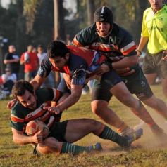 Foto de la galería: Centro se quedó con el clásico ante Lomas