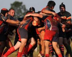 Foto de la galería: Centro se quedó con el clásico ante Lomas