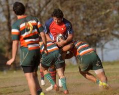 Foto de la galería: Centro se quedó con el clásico ante Lomas