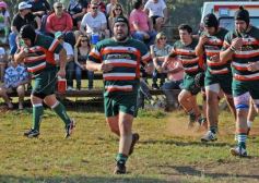 Foto de la galería: Centro se quedó con el clásico ante Lomas