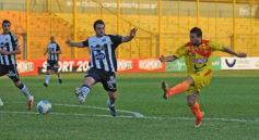 Foto de la galería: Crucero del Norte 1-Talleres de Córdoba 0