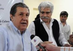 Foto de la galería: Jorge Asís disertó sobre política nacional e internacional en el Club Sarmiento de Posadas