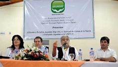 Foto de la galería: Jorge Asís disertó sobre política nacional e internacional en el Club Sarmiento de Posadas