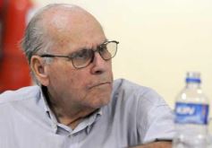 Foto de la galería: Jorge Asís disertó sobre política nacional e internacional en el Club Sarmiento de Posadas