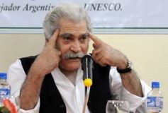 Foto de la galería: Jorge Asís disertó sobre política nacional e internacional en el Club Sarmiento de Posadas