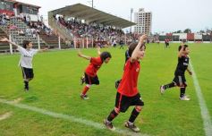 Foto de la galería: Guaraní puso primera en el Argentino A