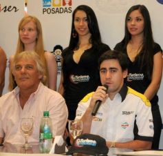 Foto de la galería: Posadas Plaza Shopping fue el escenario elegido para lanzar oficialmente la 9ª fecha del calendario 2013 del TN