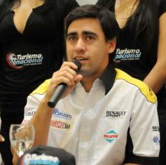 Foto de la galería: Posadas Plaza Shopping fue el escenario elegido para lanzar oficialmente la 9ª fecha del calendario 2013 del TN