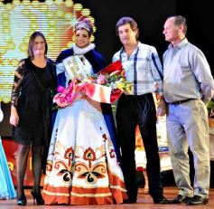 Foto de la galería: Natalia Burgen de la colectividad suiza es la nueva Reina de la Fiesta Nacional del Inmigrante