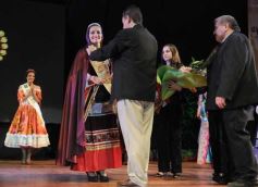 Foto de la galería: Natalia Burgen de la colectividad suiza es la nueva Reina de la Fiesta Nacional del Inmigrante