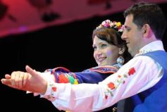 Foto de la galería: Natalia Burgen de la colectividad suiza es la nueva Reina de la Fiesta Nacional del Inmigrante