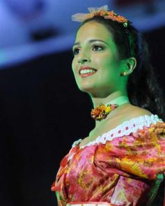 Foto de la galería: Natalia Burgen de la colectividad suiza es la nueva Reina de la Fiesta Nacional del Inmigrante