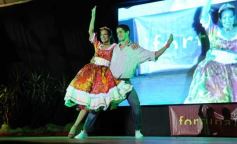 Foto de la galería: Natalia Burgen de la colectividad suiza es la nueva Reina de la Fiesta Nacional del Inmigrante